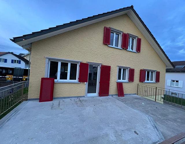 Parkettarbeiten vor der Renovierung